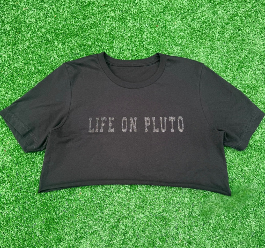 'Out Of Reach' Tonal Crop Tee